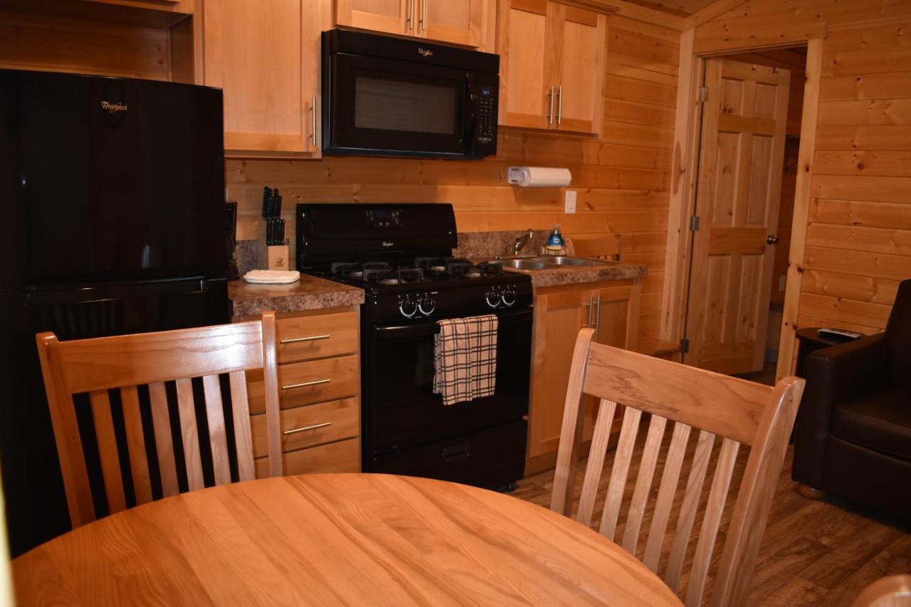 Tall Chief Camping Resort Cottage 1 Pleasant Hill Eksteriør bilde
